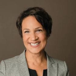 Lisa Demuth
