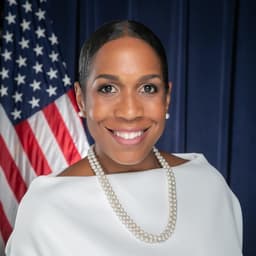 Juliana Stratton