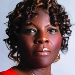 G. Roni Green