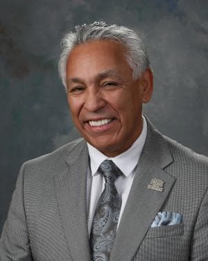 Art De La Cruz