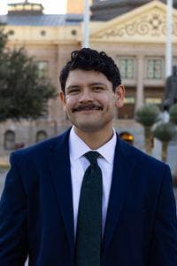 Alberto Flores