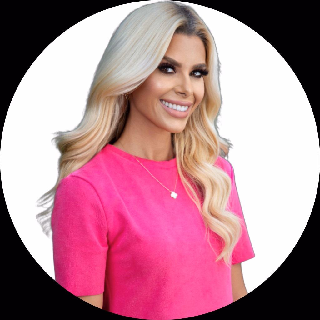 April Silverman 🇺🇸💕 (Cali MAGA Barbie)