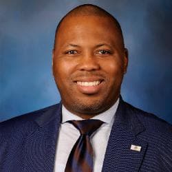 Kam Buckner