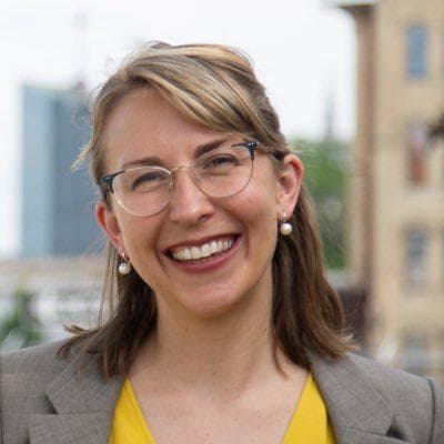 Hillary Scholten