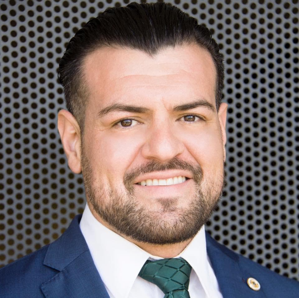 Avelino Valencia