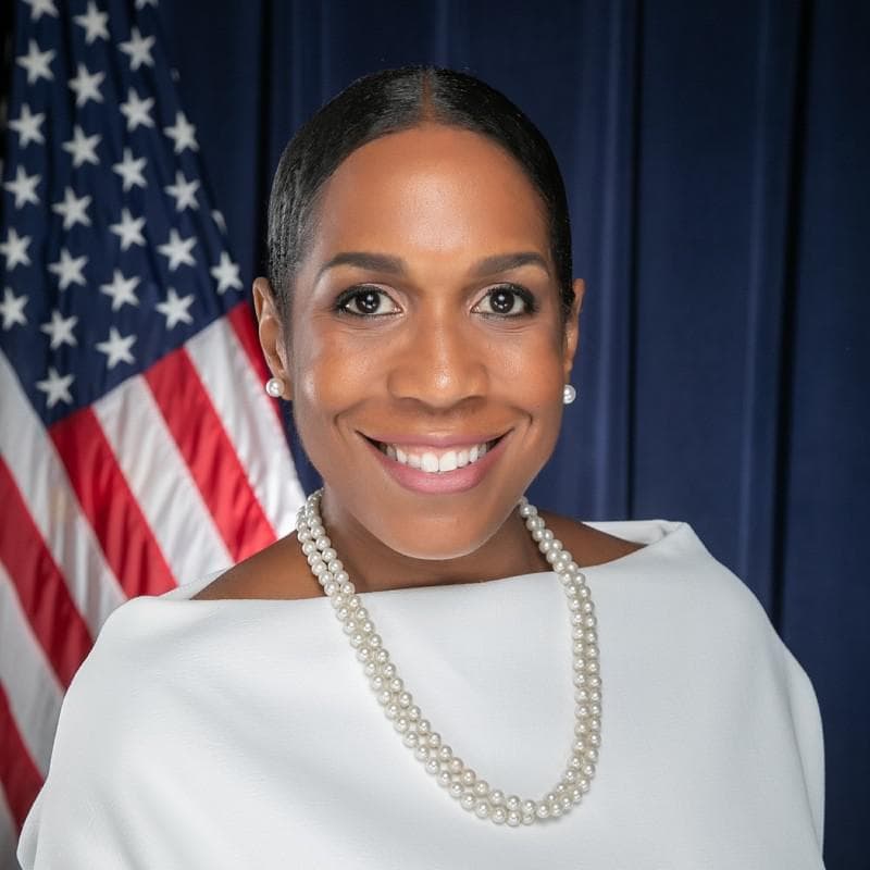 Juliana Stratton