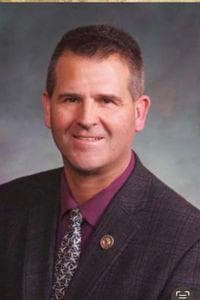 Kenneth DeGraaf