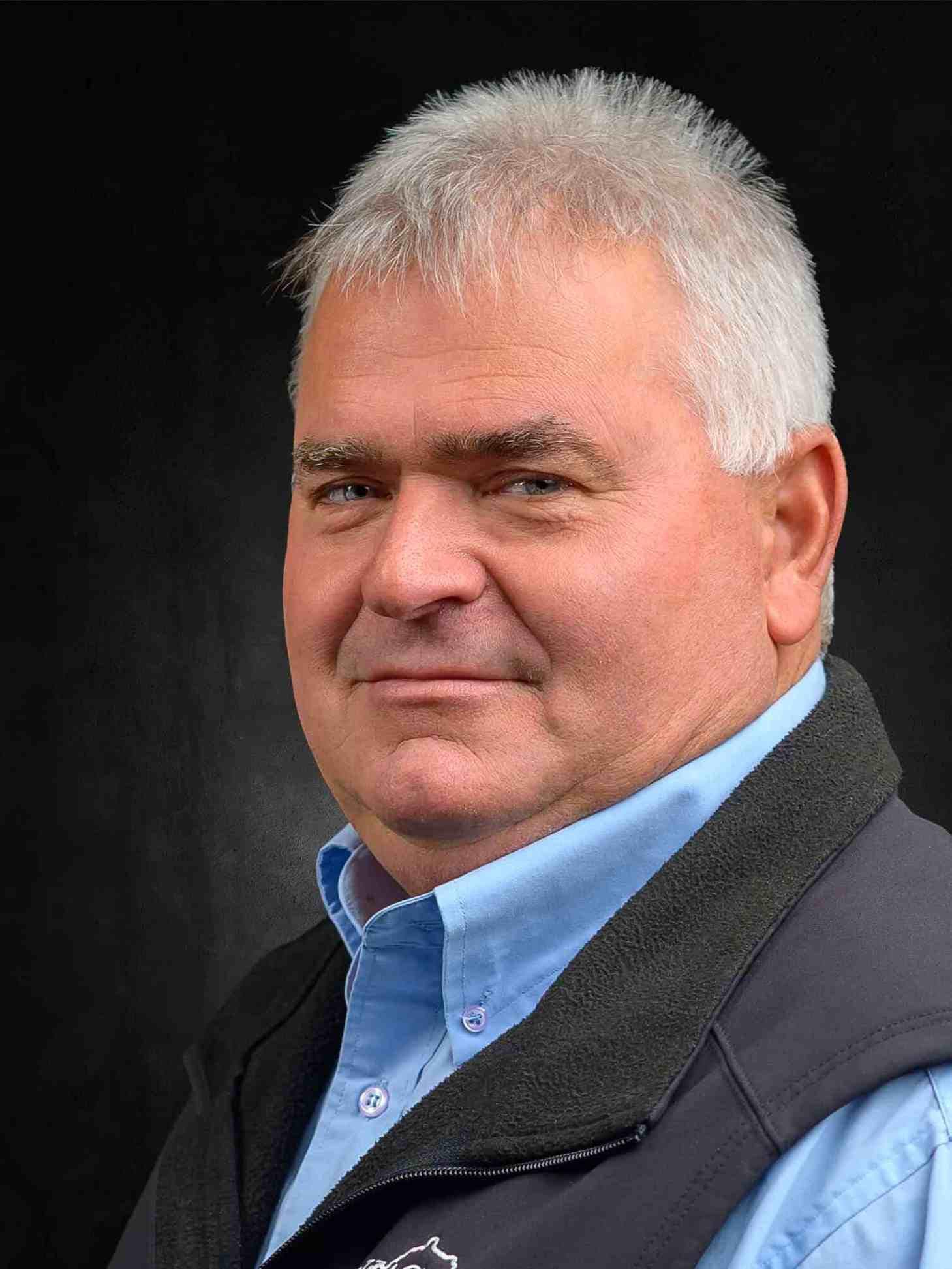 Glenn Larry Howell